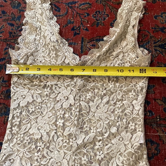 Lace bodysuit - Picture 12 of 16